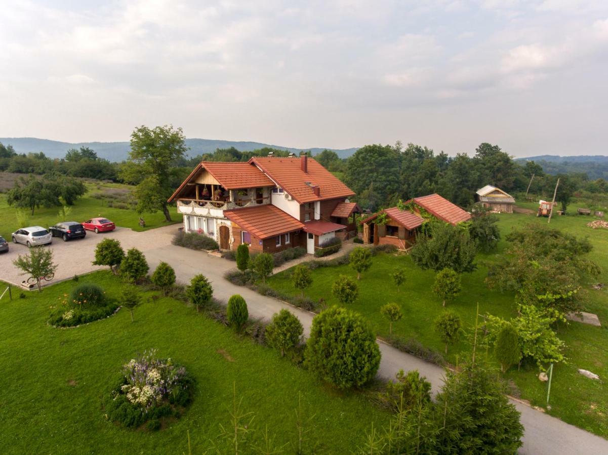 Lavanda Farm Apartmani Rakovica Exterior foto